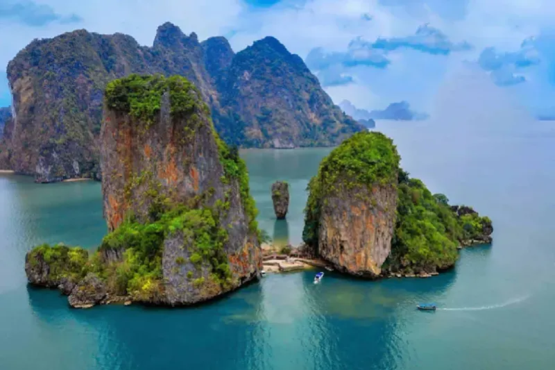 James Bond Tours