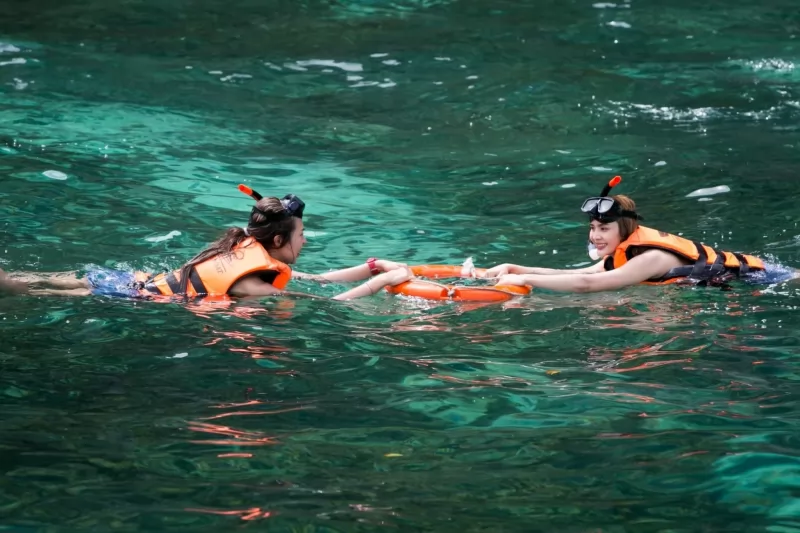 Phi Phi + Maya Bay + Khai Islands Cheap Tour by Normal Speed Boat