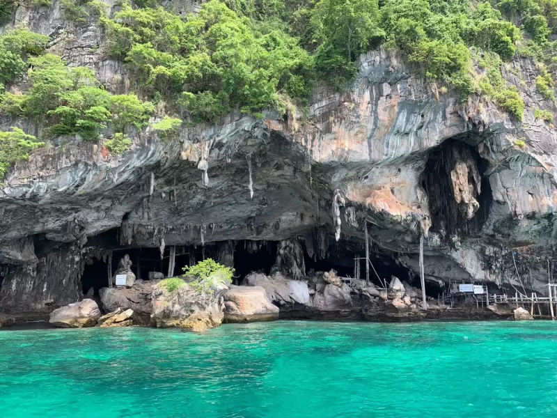 Phi Phi + Maya Bay + Khai Islands Cheap Tour by Normal Speed Boat