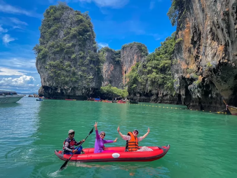 James Bond Island & Phang Nga Bay with Canoeing Tour by Speedboat